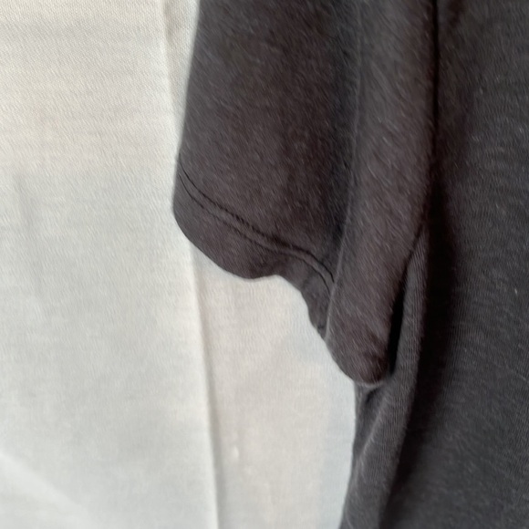 Billabong  Black Tee - Picture 5 of 12